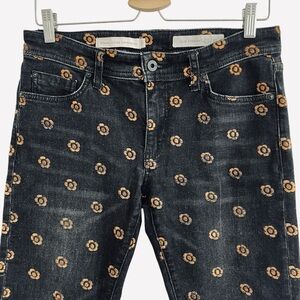 Pilcro Anthropologie Embroidered Flowers Jeans 27 Straight Feminine Boho Hippie